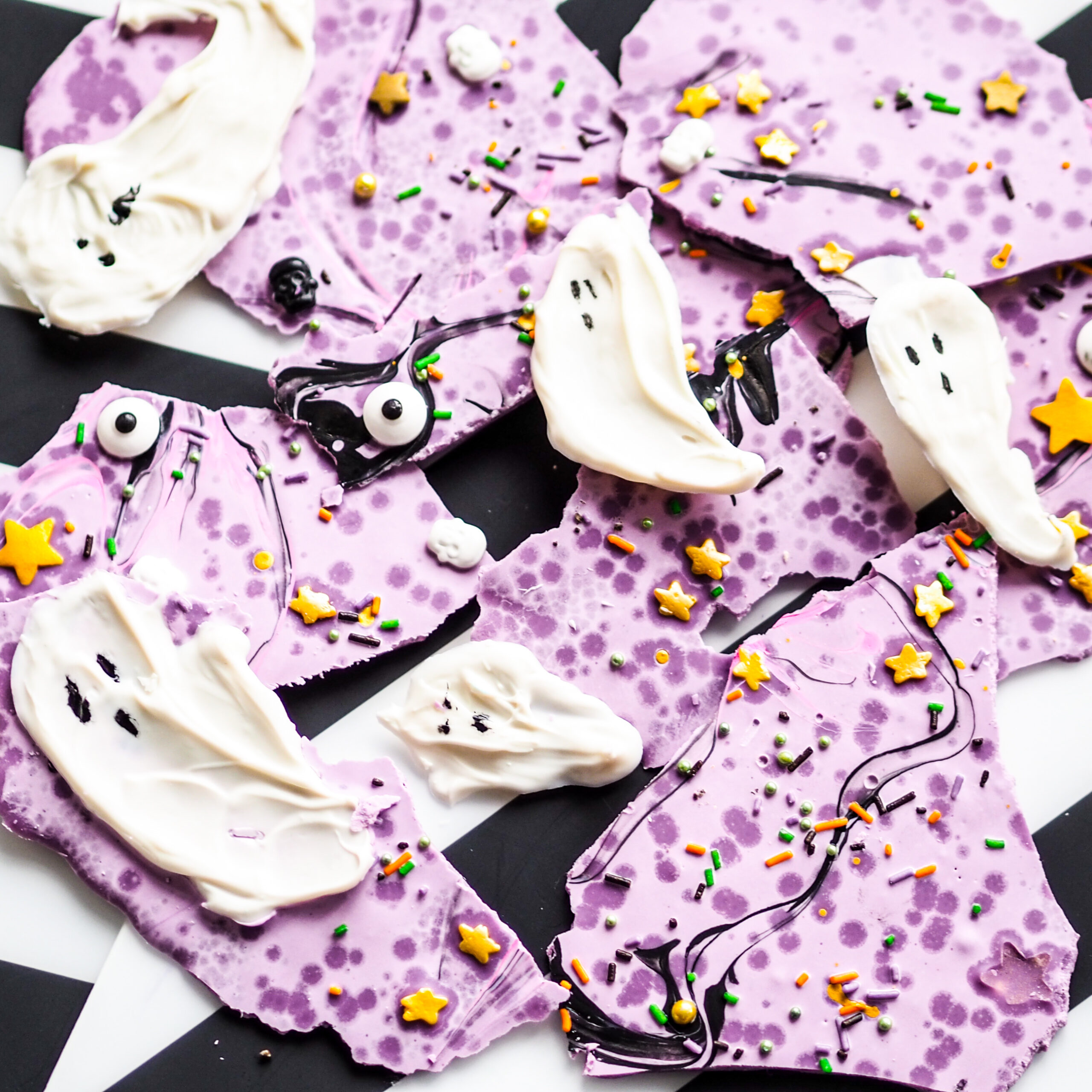 Halloween chocolate bark