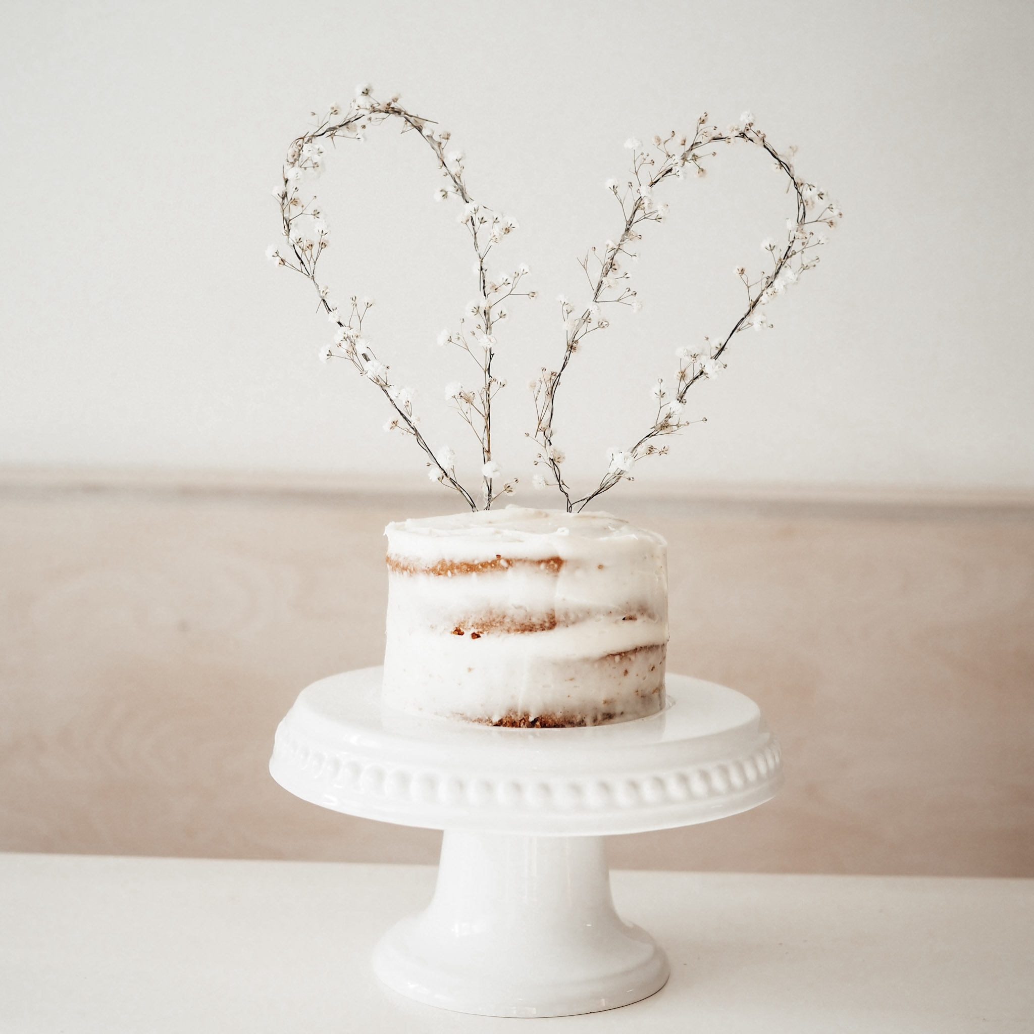 Easter bunny cake topper DIY
